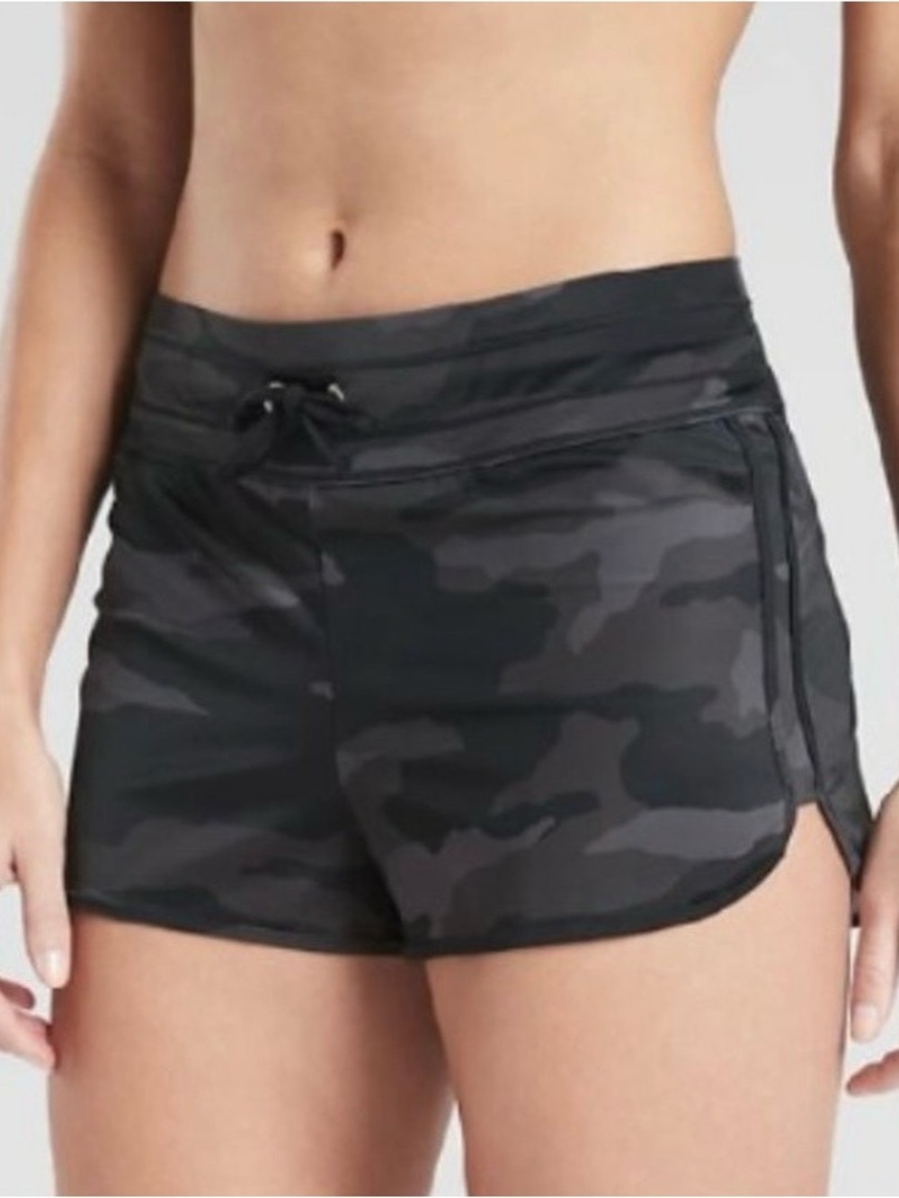 NWT Athleta Freestyle Camo Surge Short size L